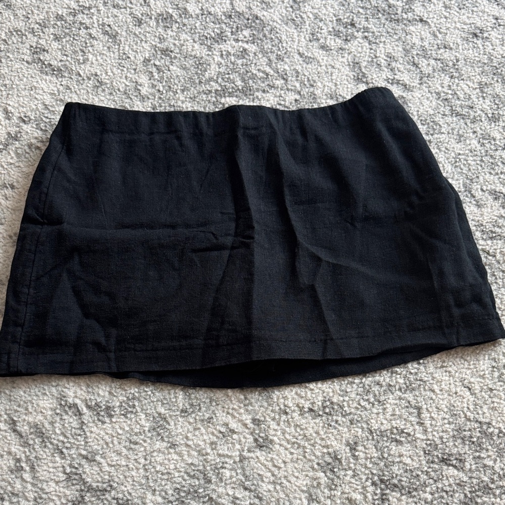 Abercrombie & Fitch Black Mini Skirt